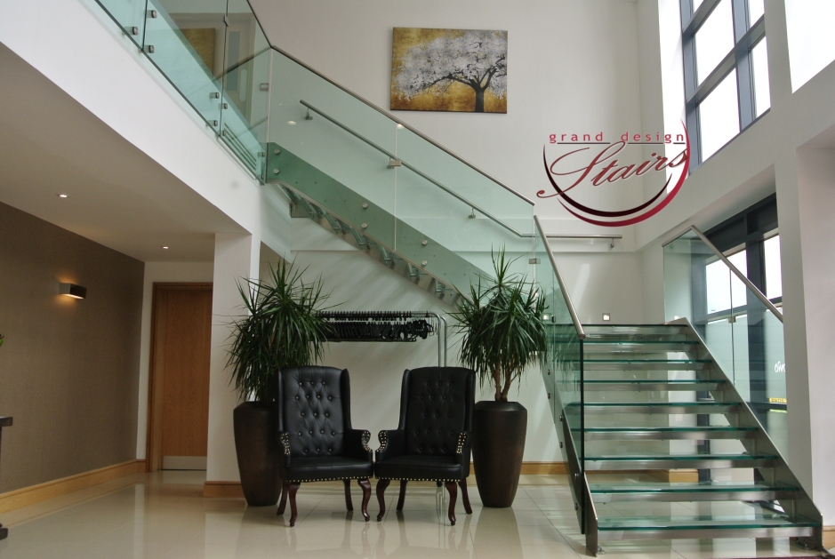 Glass Stainless Steel Staircase