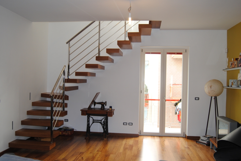 oak cantilever staircase Floating Stairs Faq: Replies from our Experts