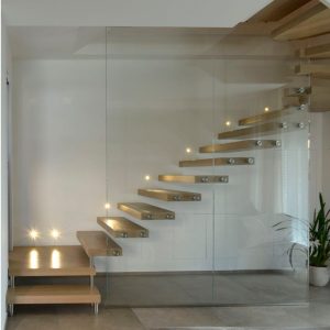 Cantilever Staircase Glass railing
