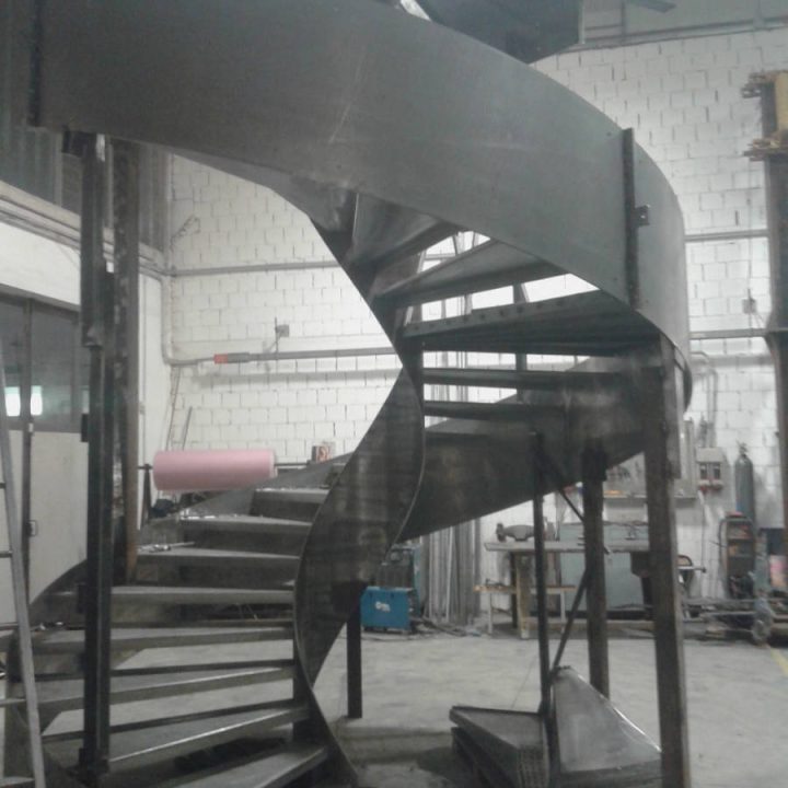 spiral staircase construction